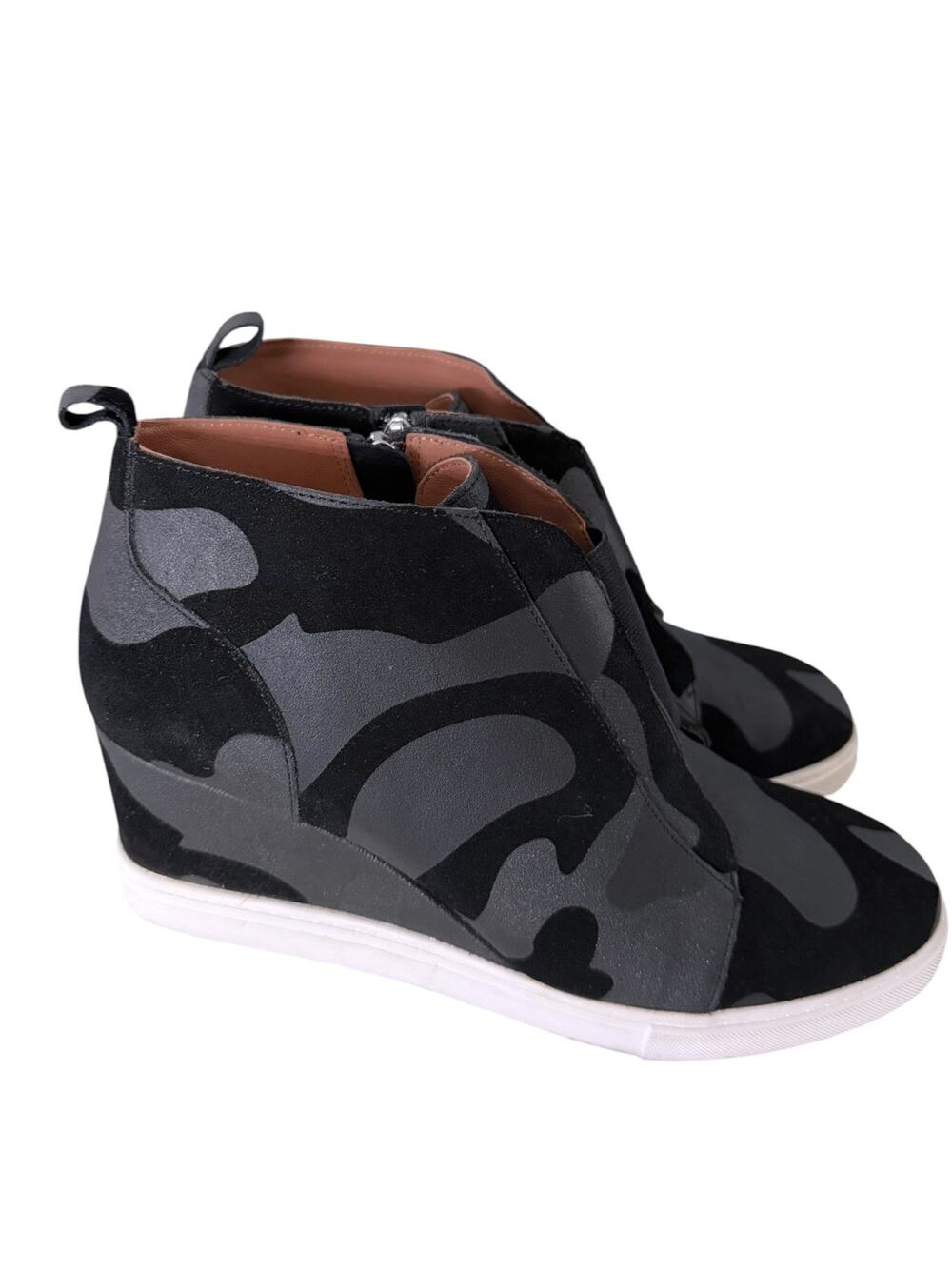 Linea Paolo Felicia Women's 8.5M Grey Camo Sneaker Suede Wedge Heel Ankle Bootie